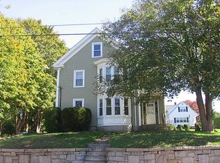 38 Chester Ave, Westerly, RI 02891