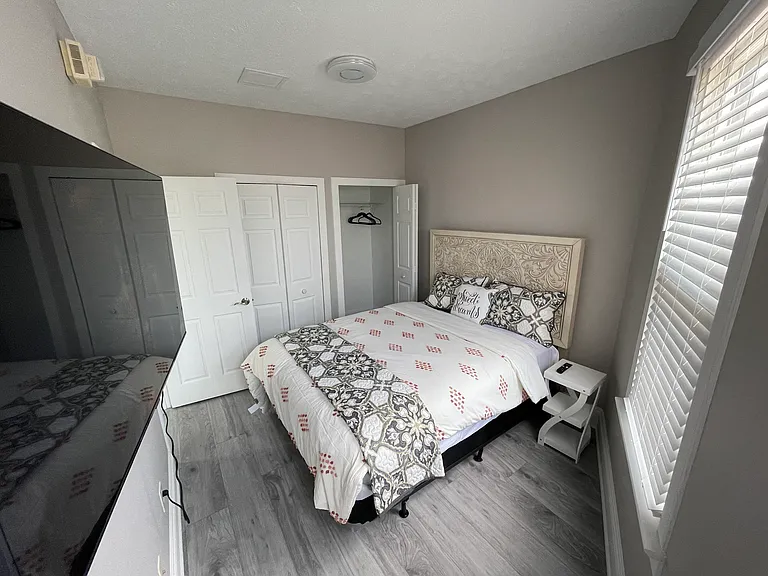 9201 Lorain Ave #2 — Photo 5