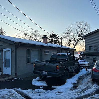 1st image of 46 N Lake Ave #1W