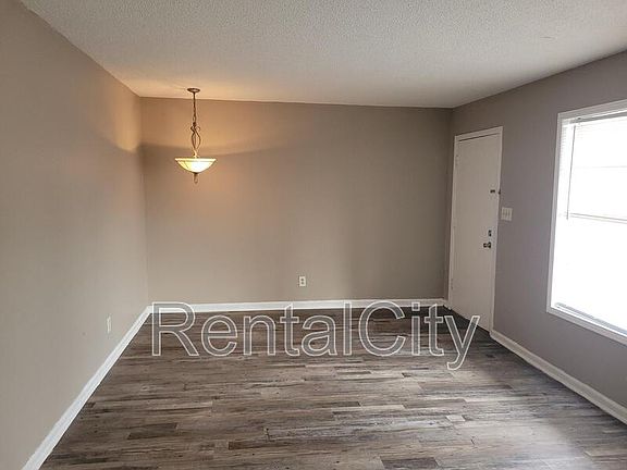 2nd image of 100 Marr Dr APT 31