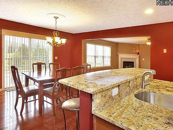 3rd image of 29322 Hummingbird Ct #103
