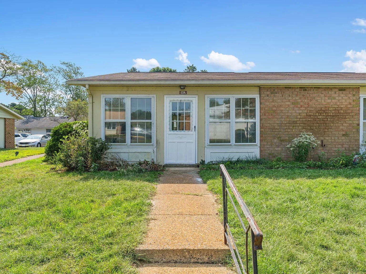 2 bed, $1,300 — Photo 1