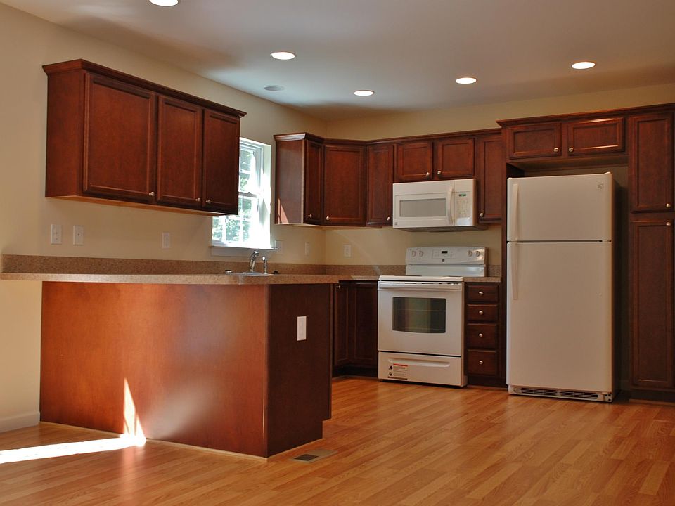 2nd image of 219 Bell Creek Dr