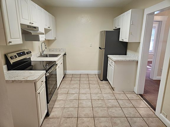 5th image of 127 Lake Gatlin Rd
