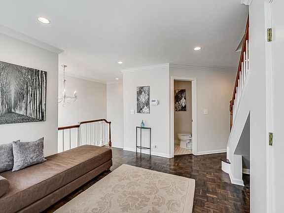 5th image of 2736 N Hampden Ct APT 201