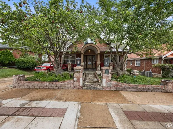 9024 Pilot Ave, Saint Louis, MO 63123