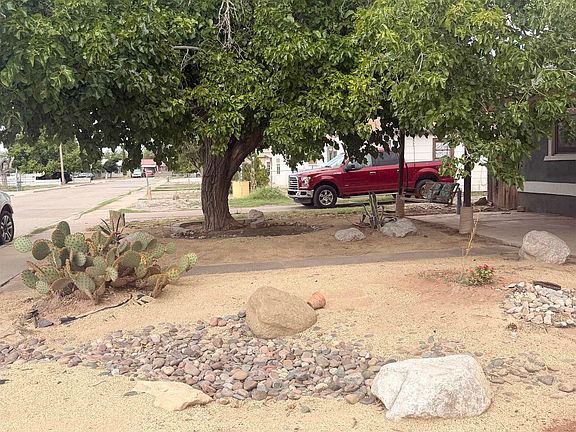 2nd image of 530 Linda Vista Dr