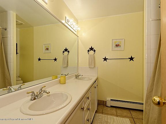 473 Mountain Laurel Dr. Web 04