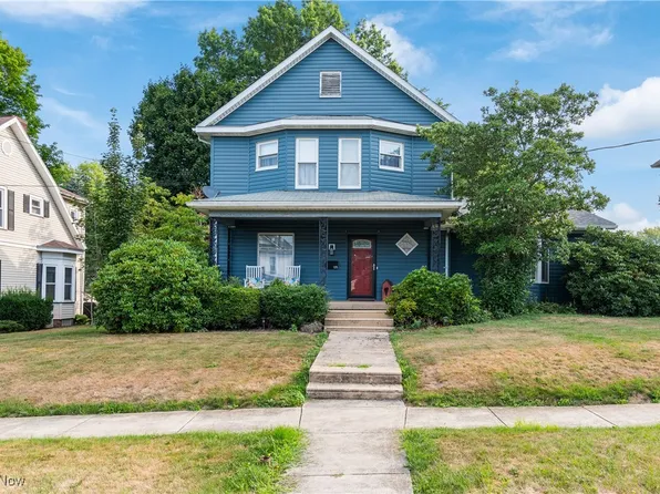 125 4th St SE, Carrollton, OH 44615
