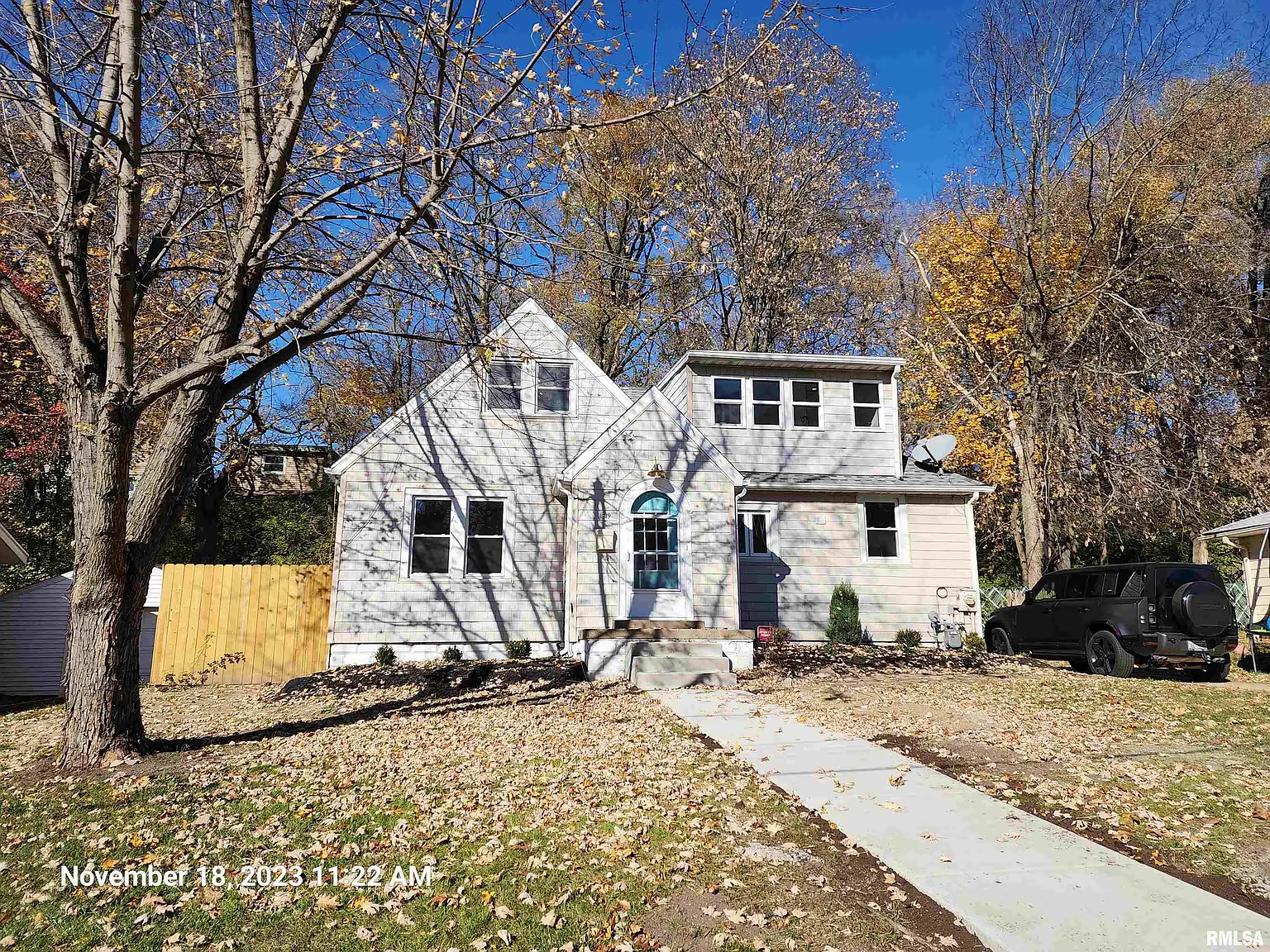 1519 NE Starr Ter photo 1