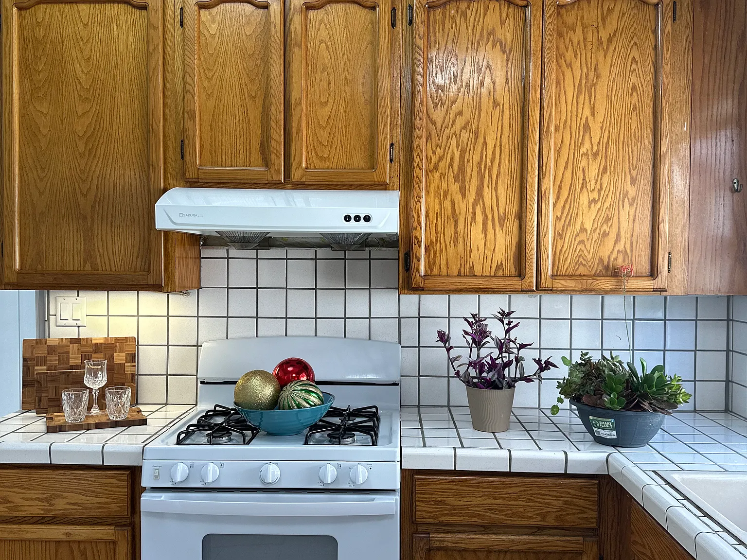 4 bed, $3,750 — Photo 2