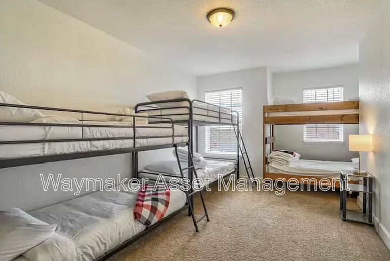 10904 Cascading Spring Cir — Photo 6