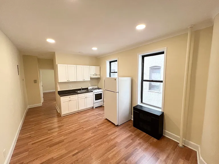 23-28 31st Ave #8 — Photo 9