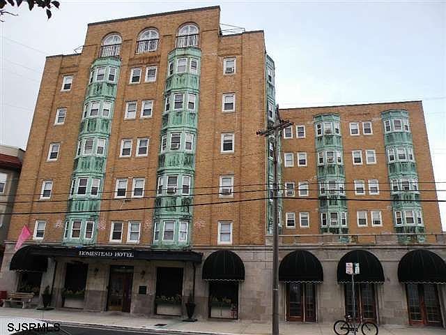 1st image of 805 E 8th St #315