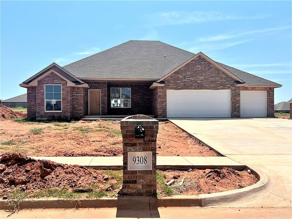 2nd image of 9308 SW 45th Ct