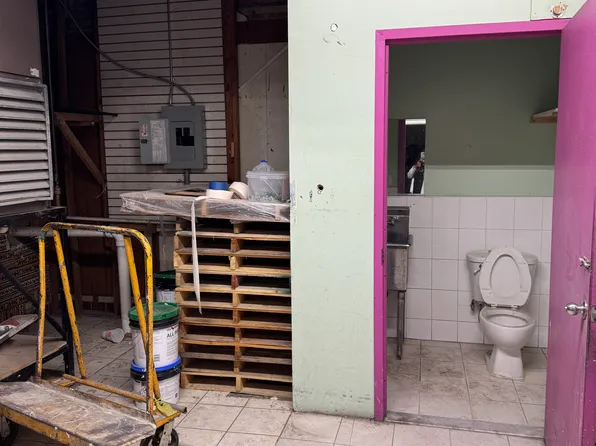 530 Fulton Street image 7 of 10