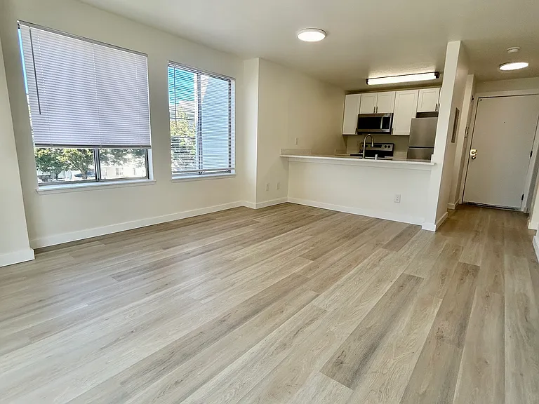 Olympic View Apartments — Photo 31