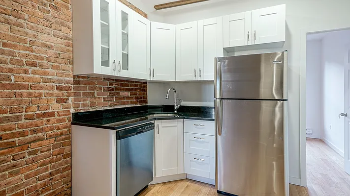 Rented by Nooklyn NYC LLC | media 64