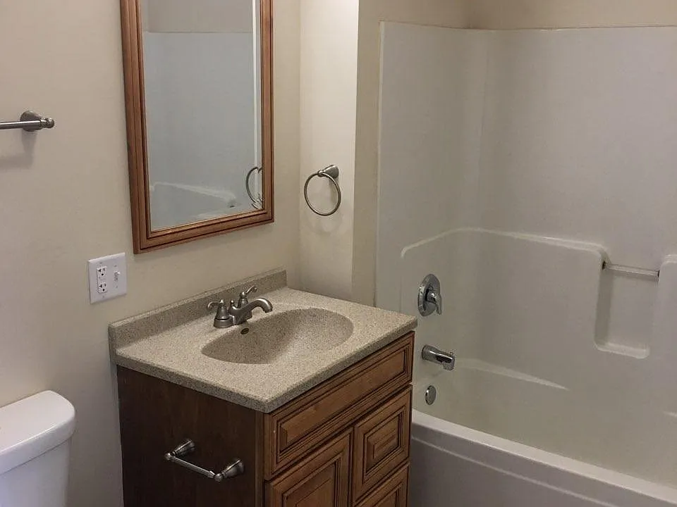 DOWNSTAIRS BATHROOM