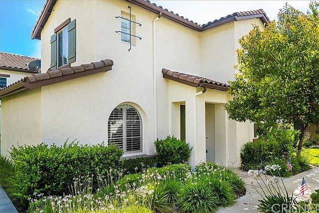 1st image of 24009 Amphora Pl