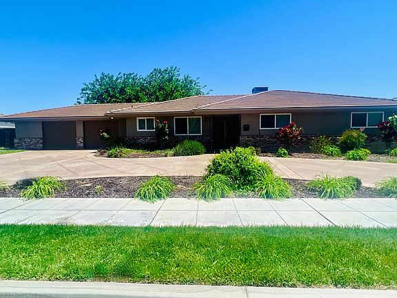 2nd image of 303 S Westberry Blvd