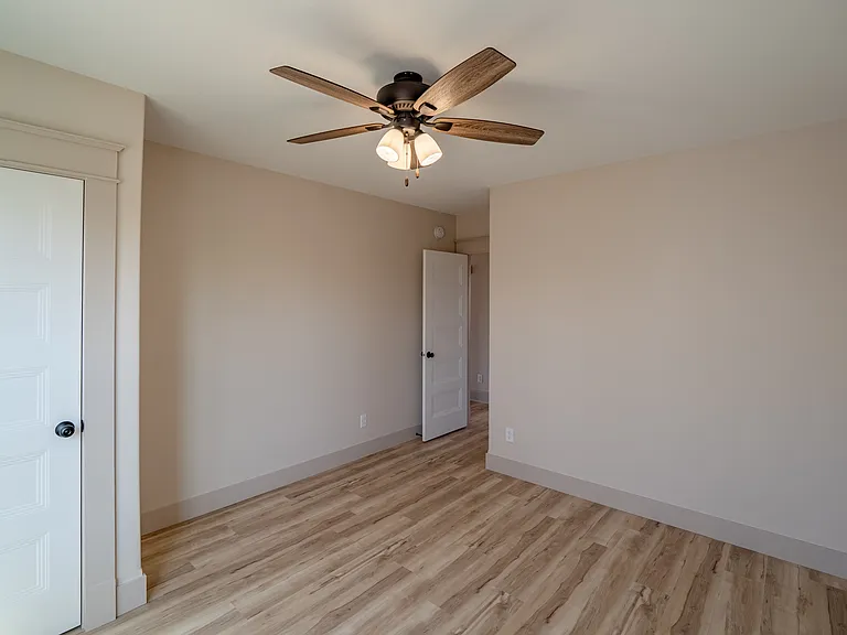 926 M St SW #C — Photo 10