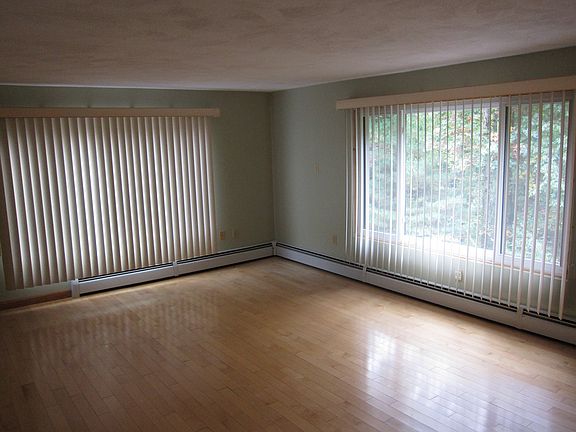 Master bedroom, lots of light, lots of space