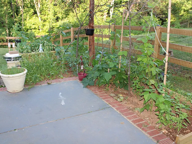 1057 Highlands Dr — Photo 21