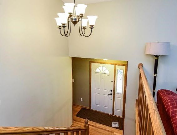 Spacious entry