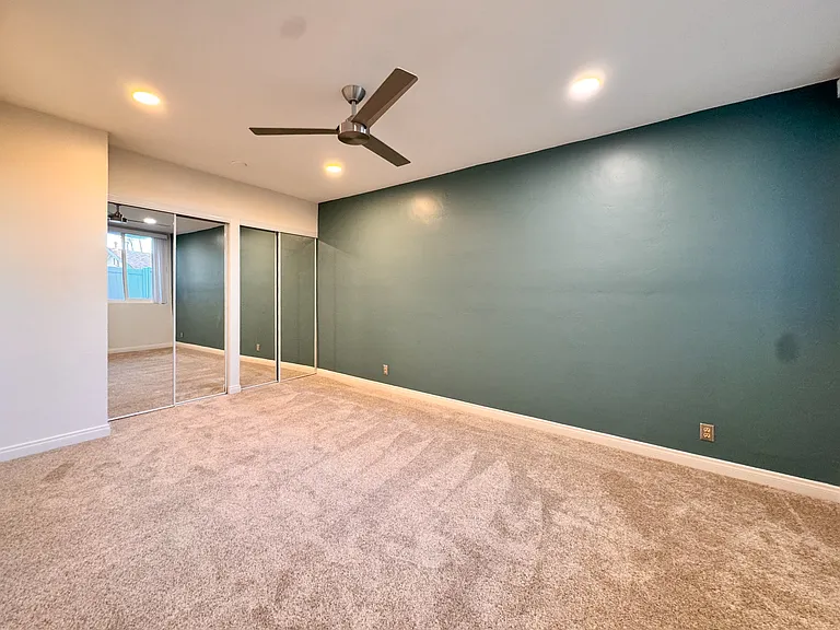 1907 Robinson Ave #106 — Photo 8