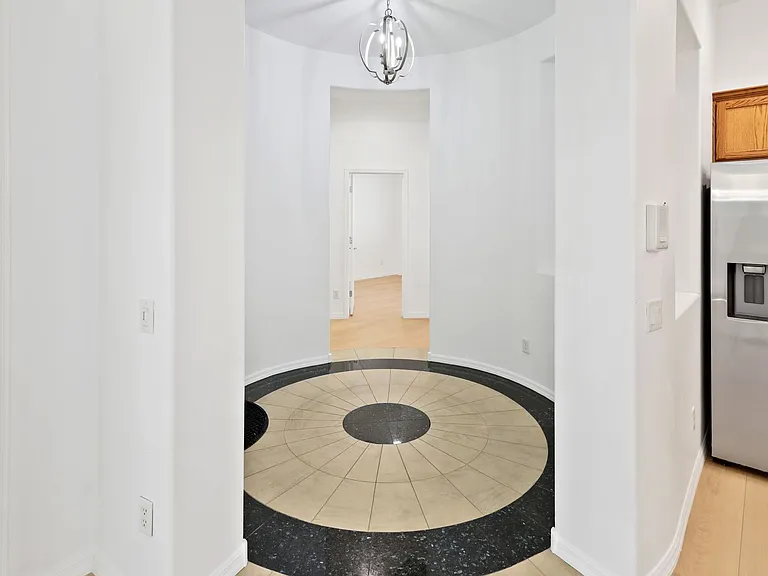 27 Gladewater Dr — Photo 30