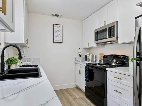 509 E St, Roseville, CA 95678