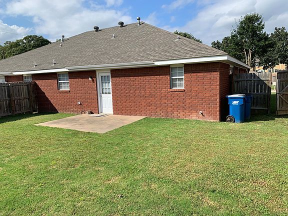 2nd image of 60 Holly Dr #B