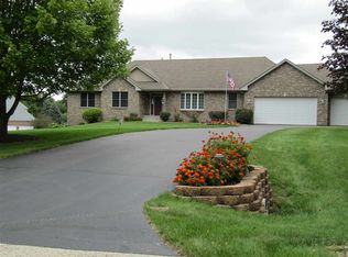 2476 Cairnwell Dr, Belvidere, IL 61008