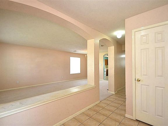 4th image of 3742 Woodlace Dr