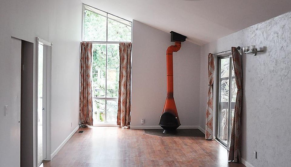 Living-dining area