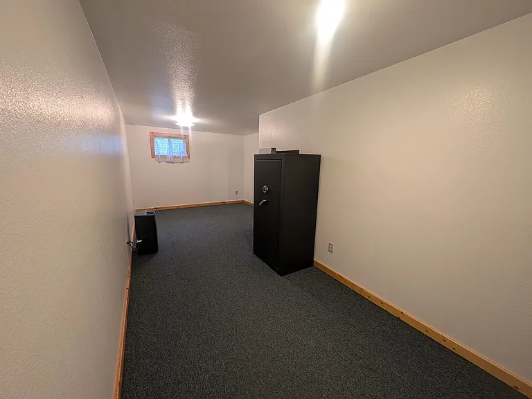 31 Elmes Dr — Photo 20