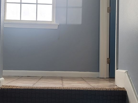 3rd image of 2201 Octavia Dr