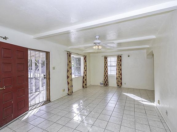 4th image of 676 S 20th Ave