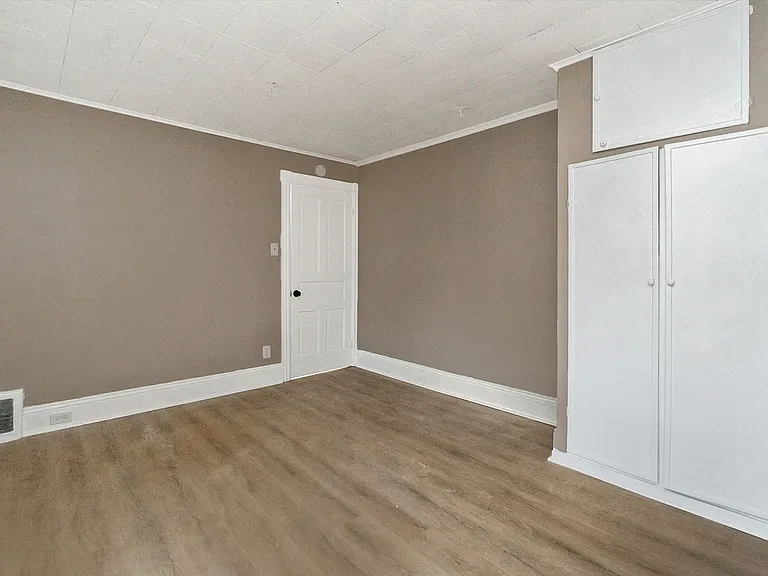 301 W Wilkes Barre St — Photo 15