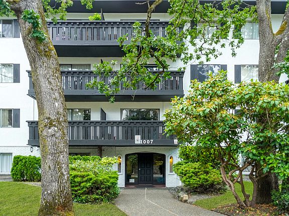 2nd image of 1007 Esquimalt Rd #310