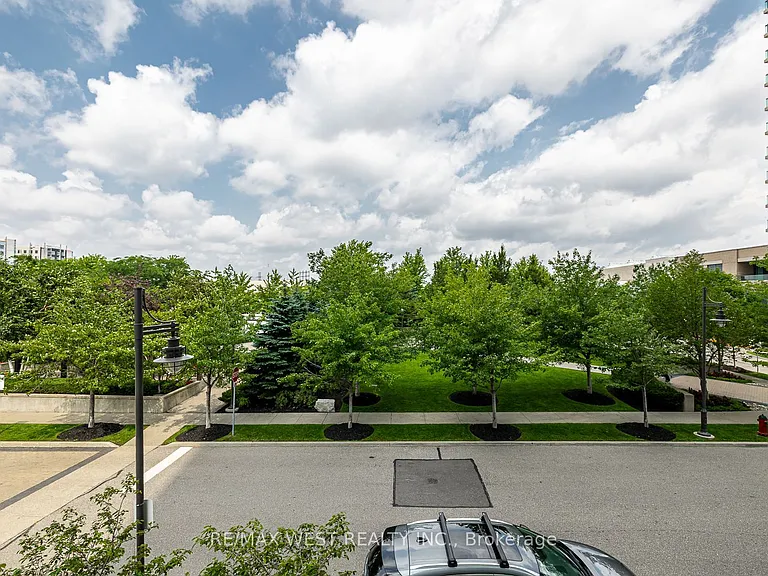 215 Sherway Gardens Rd #212 — Photo 29