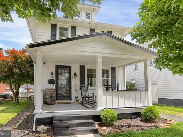 609 S Wayne St, Lewistown, PA 17044