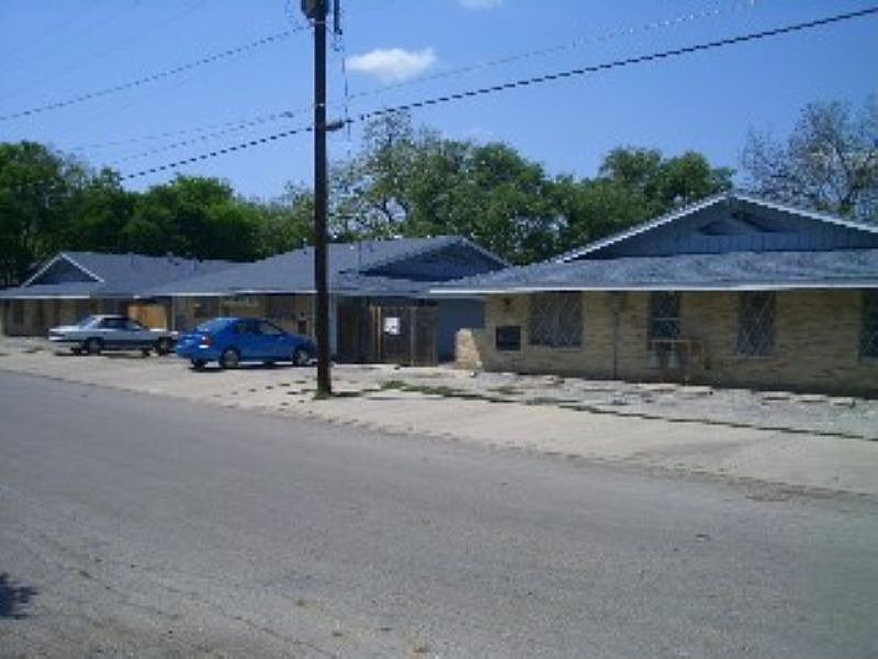 1st image of 711 Eldorado APT 20