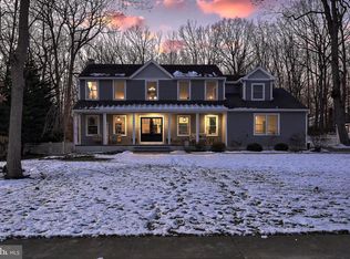 18 Hemlock Dr, New Egypt, NJ 08533