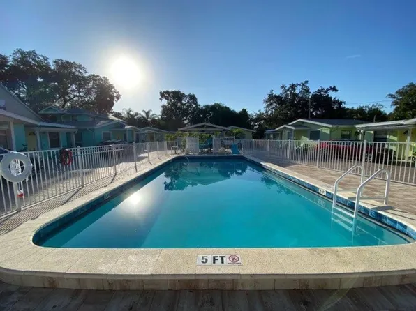 Lisa's Court LLC, 380 3rd St S #4A, Safety Harbor, FL 34695