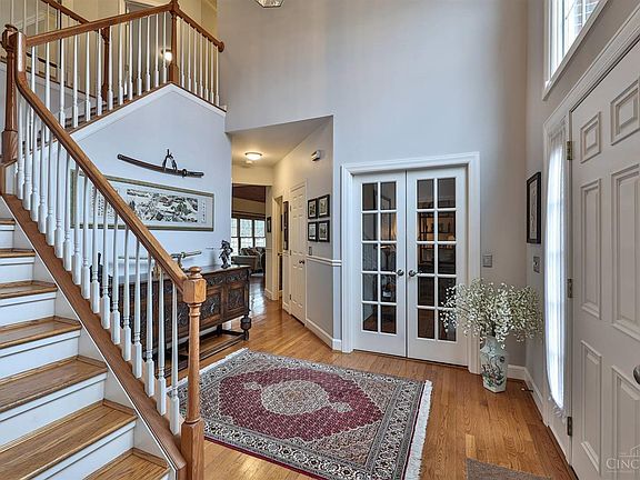 5th image of 925 Elm Ct