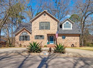 1109 Sherwood St, Gladewater, TX 75647