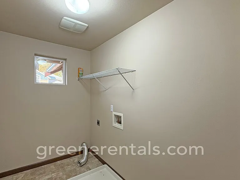 611 H St SW — Photo 36