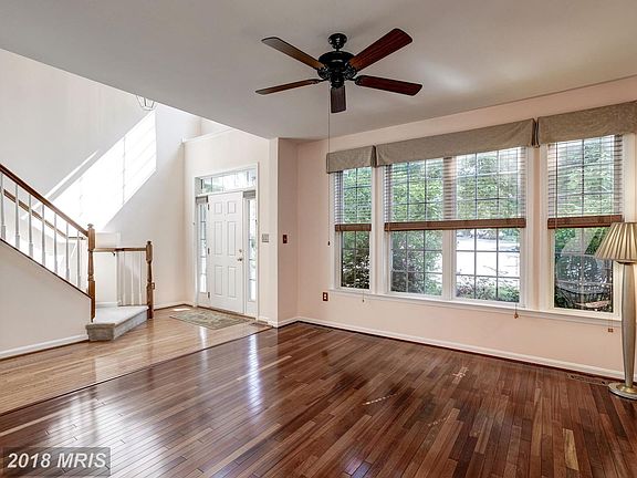 3rd image of 5864 Linden Creek Ct